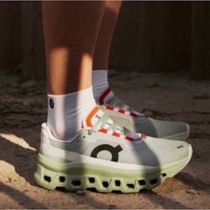 ON Cloudmonsters Size 7